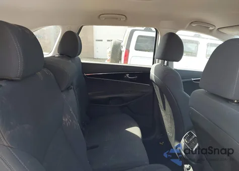 2020 Kia Sorento 3.3L Lx z USA, uszkodzony, nr VIN 5XYPG4A57LG667674